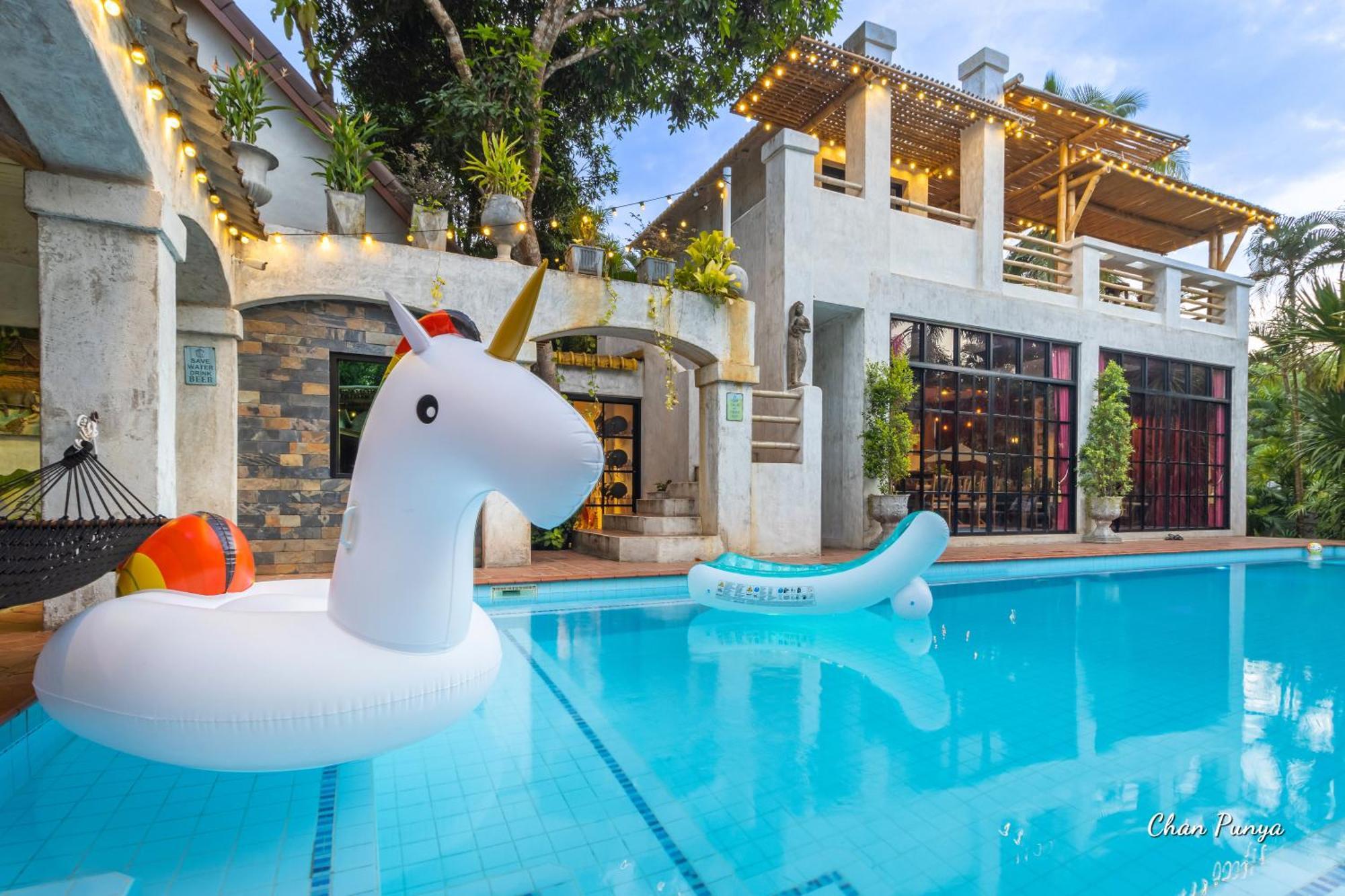 Baanpong Lodge San Kamphaeng Esterno foto